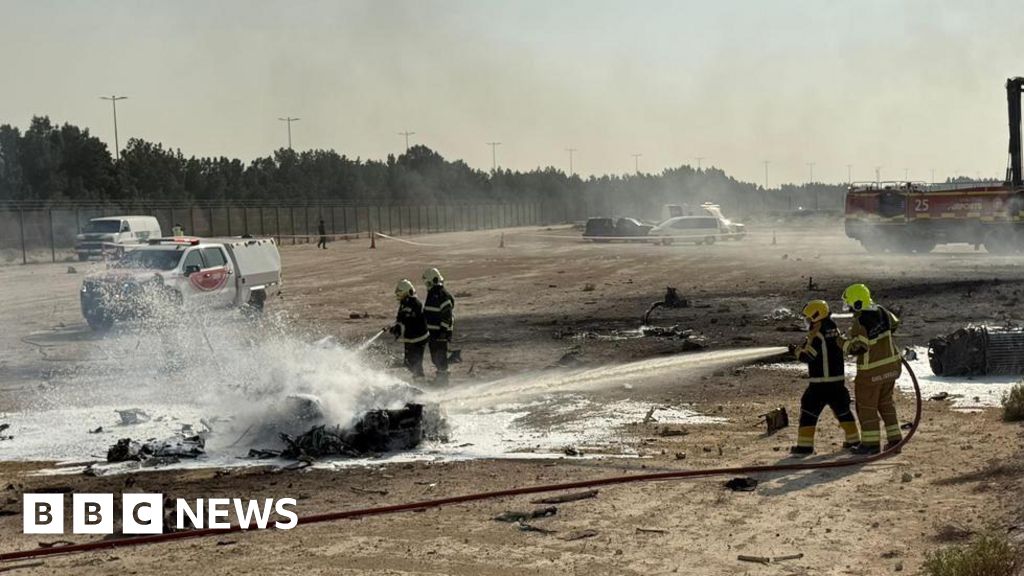 Indian Jet Crash Kills Pilot at Dubai Airshow